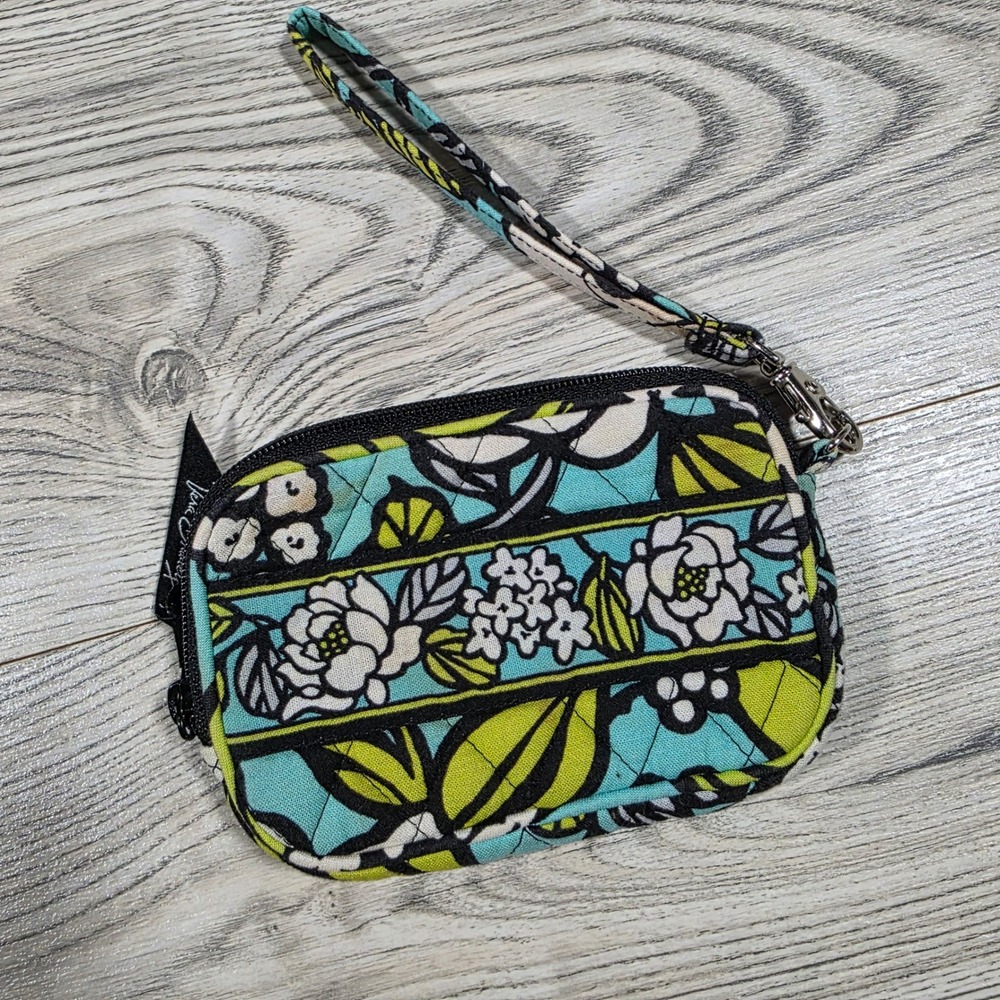 Vera Bradley Clip and Zip Small Wristlet in Island Blooms - Picture 1 of 4